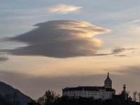 Wolkenschiff über Schloß Hohenaschau